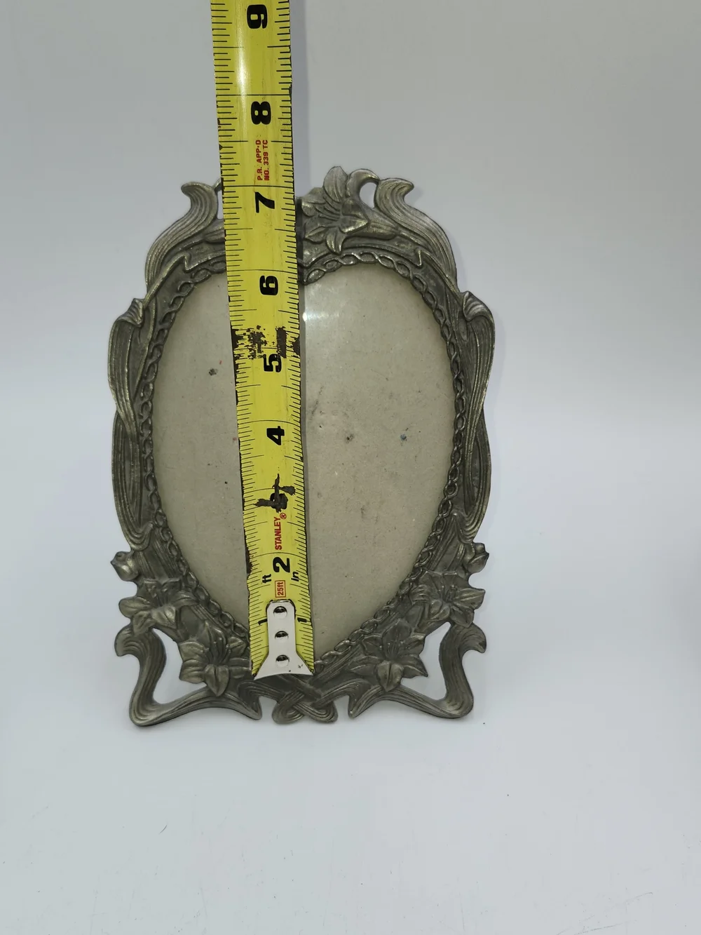 Vintage Ornate Antique-Style Silver Tone Flower Tulip Heart Picture Frame
